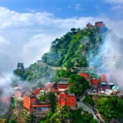 tien-canh-tren-nui-vo-dang